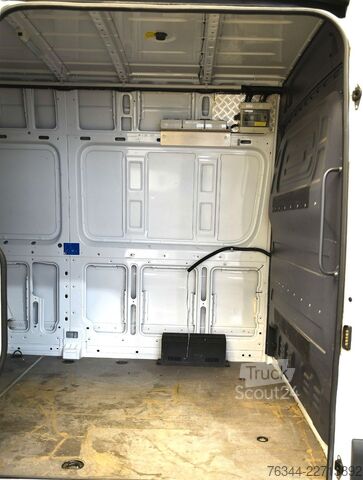 Фургон-панель MERCEDES-BENZ Sprinter 314 CDI MR L2H2 Klima Navi Tempomat AHK