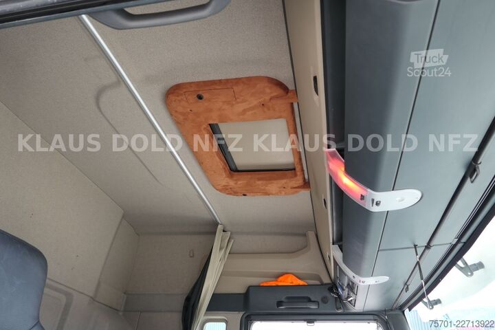 Standardowy ciągnik siodłowy MAN TGX 33.500 Kipphydraulilk Retarder Navi Euro 6