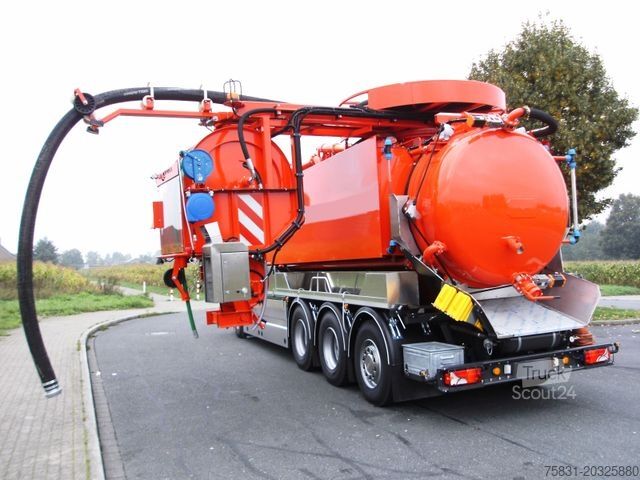 Vakuuma autocisterna SCANIA R450 8x4 Kroll 19m³ W-Rückgewinner Kombi-HD +ADR