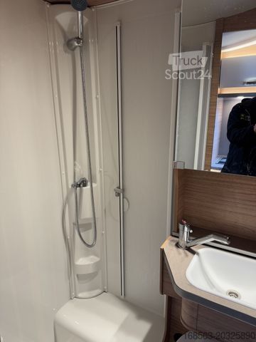 Half-integraal camper WEINSBERG CaraSuite 650 MEG (Ford) Hubbett LP 85.920 ¤