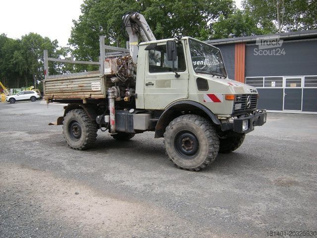 Trójstronna wywrotka UNIMOG Unimog U1250 mit Kran