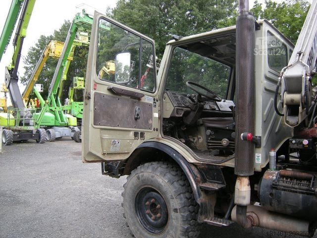 Trójstronna wywrotka UNIMOG Unimog U1250 mit Kran