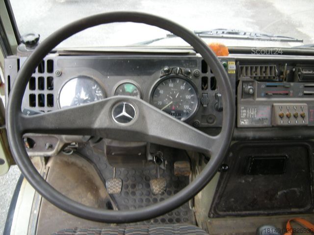 Trójstronna wywrotka UNIMOG Unimog U1250 mit Kran