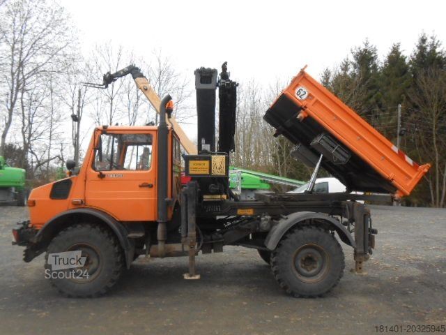 Camião basculante MERCEDES-BENZ U1450 427/11 mit Kran