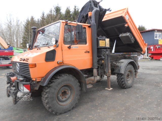 Camião basculante MERCEDES-BENZ U1450 427/11 mit Kran