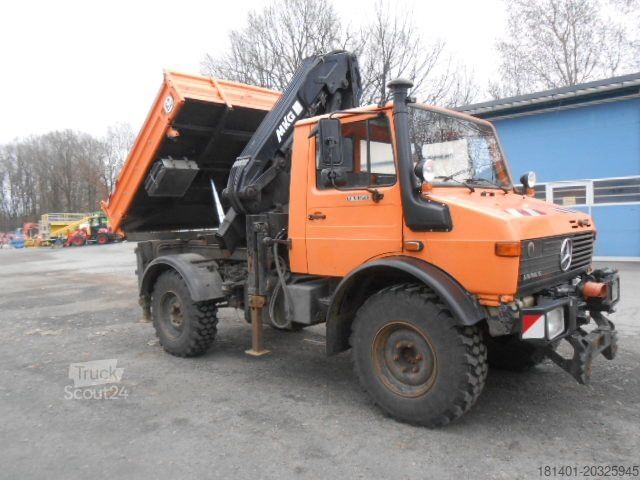 Camião basculante MERCEDES-BENZ U1450 427/11 mit Kran