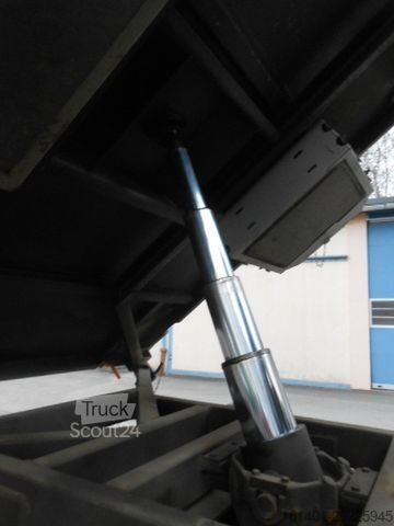 Camião basculante MERCEDES-BENZ U1450 427/11 mit Kran