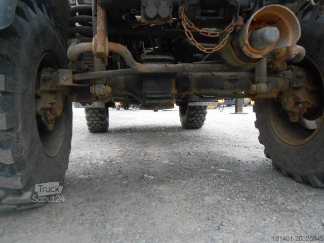 Camião basculante MERCEDES-BENZ U1450 427/11 mit Kran
