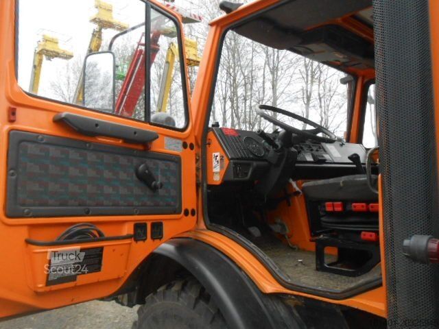 Camião basculante MERCEDES-BENZ U1450 427/11 mit Kran