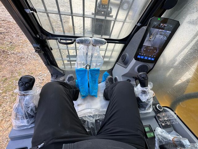 Chain excavator SHANTUI SE135 14,6t Bagger Hitachi JCB volvo cat