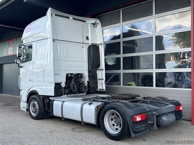 Tūrinis vilkikas DAF XF 530 SuperSpaceCab Klima+Standklima Retarder