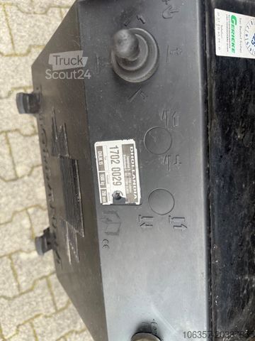 Flaklastbil med kapell IVECO Eurocargo 140E28/P Plane& Spriegel E6C LBW 1500k