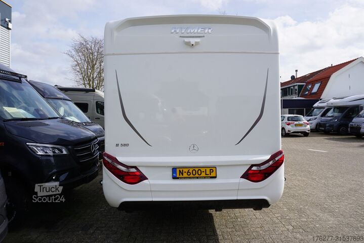 Demi-intégralité Hymer B MC T 580 Mercedes