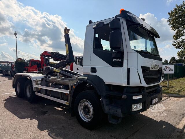 Kampókaros rendszer Iveco Trakker 450 AD260  6X4 HYVA Hooklift *132.537 K...