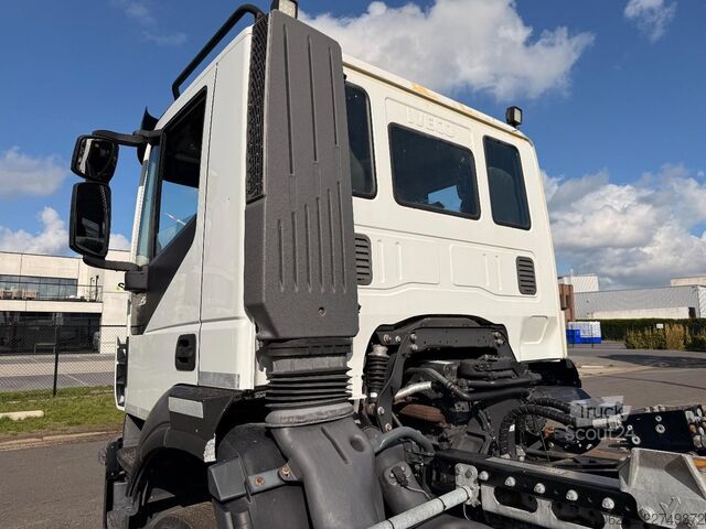Kampókaros rendszer Iveco Trakker 450 AD260  6X4 HYVA Hooklift *132.537 K...
