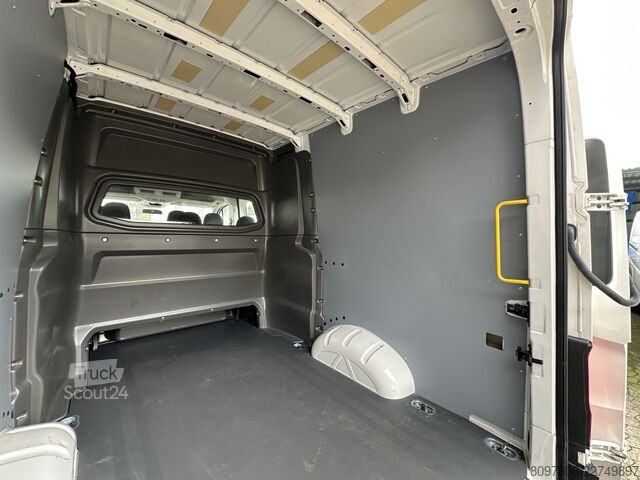 Fourgon surélevé VW Crafter  4x4   DSG   DOKA   AHK   LED   NAVI