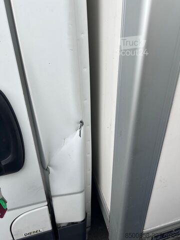 Skříňová dodávka Iveco Daily 35S14