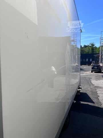 Skříňová dodávka Iveco Daily 35S14