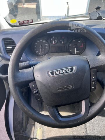 Skříňová dodávka Iveco Daily 35S14