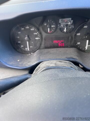Skříňová dodávka Iveco Daily 35S14