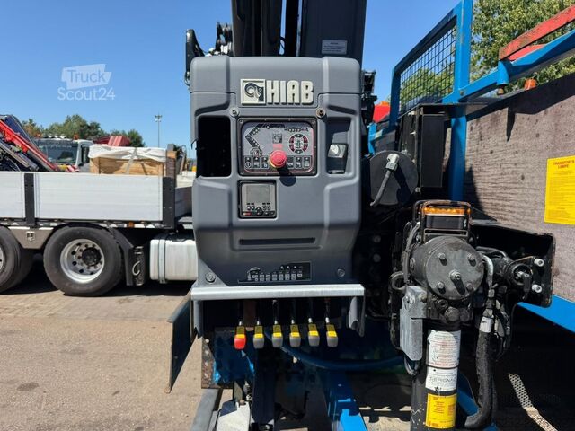 Lastauslautta Mercedes-Benz AROCS 3240 8x4 + CRANE X-HIPRO HIAB 192 E-4 (31...