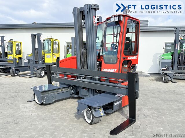Chariot élévateur multidirectionnel Combilift C3000ET TRIPLEX 5940 WIDE FORK POSITIONE