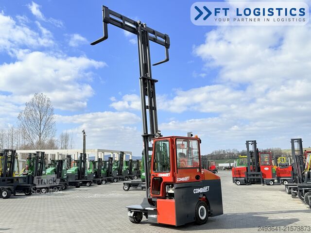 Chariot élévateur multidirectionnel Combilift C3000ET TRIPLEX 5940 WIDE FORK POSITIONE