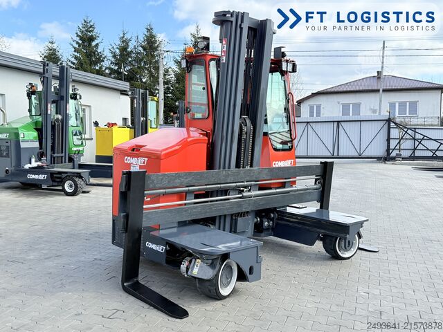Chariot élévateur multidirectionnel Combilift C3000ET TRIPLEX 5940 WIDE FORK POSITIONE