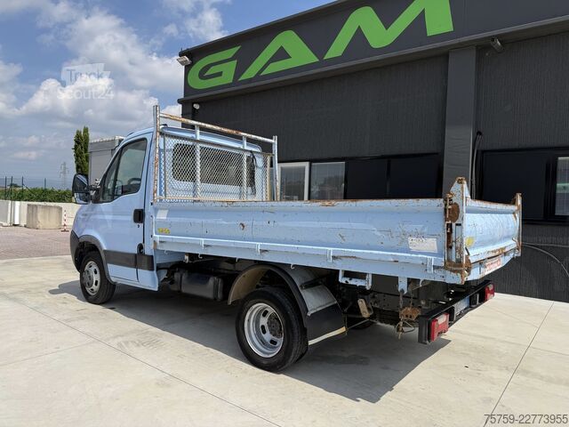 Furgón volquete Iveco Daily 35C15K Kipper 4x2 Euro4