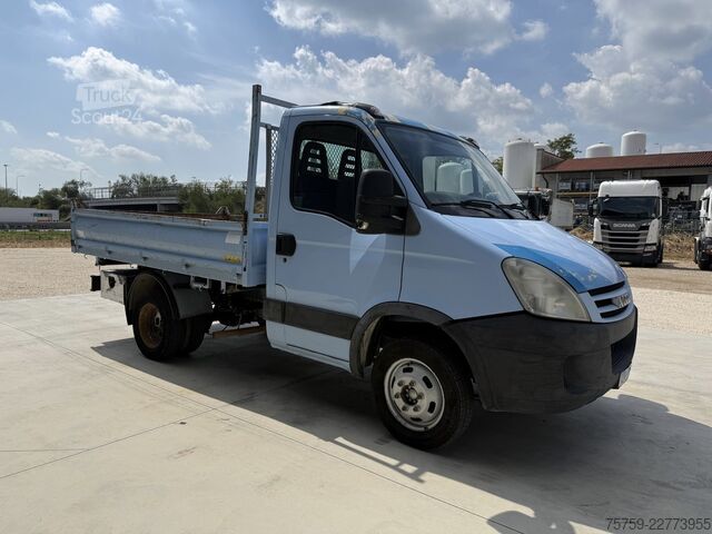 Furgón volquete Iveco Daily 35C15K Kipper 4x2 Euro4