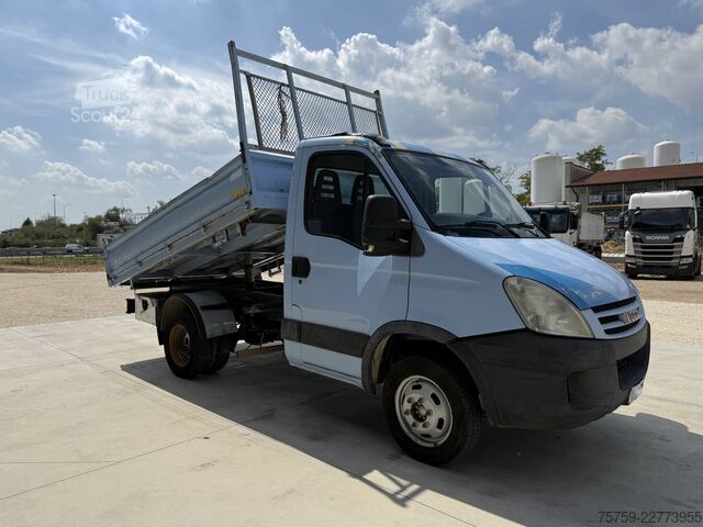 Furgón volquete Iveco Daily 35C15K Kipper 4x2 Euro4