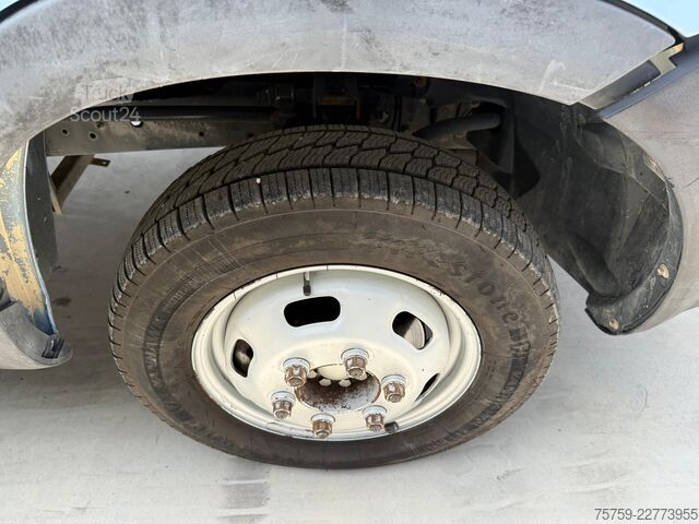 Furgón volquete Iveco Daily 35C15K Kipper 4x2 Euro4