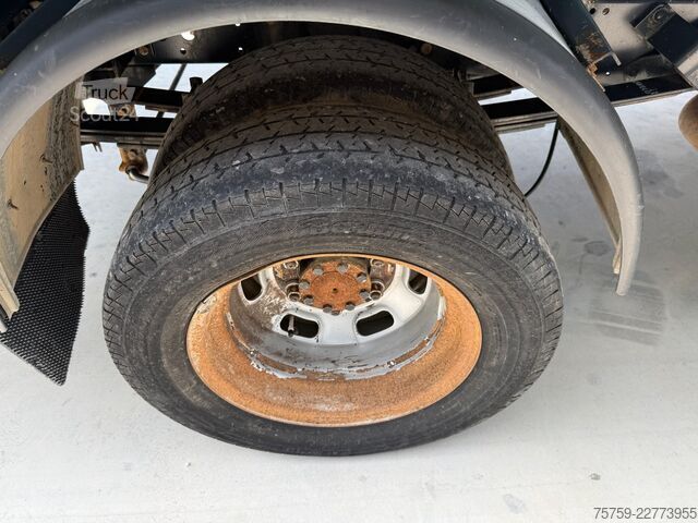 Furgón volquete Iveco Daily 35C15K Kipper 4x2 Euro4