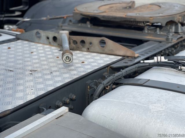 Tracteur routier standard MERCEDES-BENZ AROCS 1840 L / E6 / KIPPHYDRAULIK