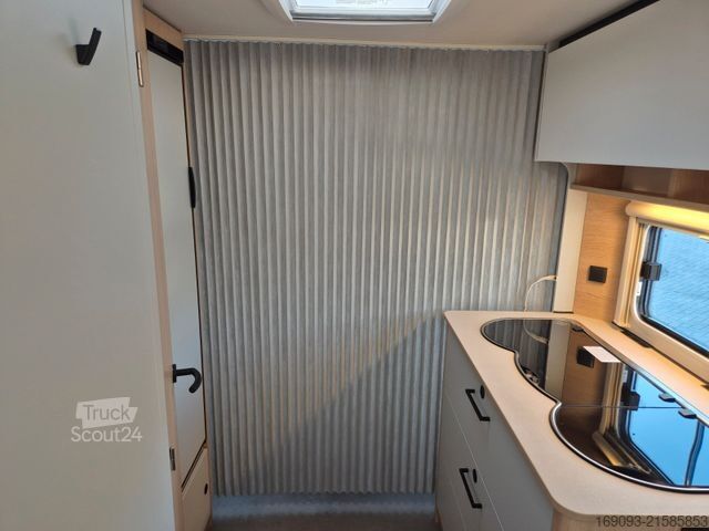 Lakókocsi LMC Style 453D / 450D 70 Jahre *Klima*Sondermodell