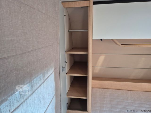 Lakókocsi LMC Style 453D / 450D 70 Jahre *Klima*Sondermodell