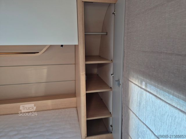 Lakókocsi LMC Style 453D / 450D 70 Jahre *Klima*Sondermodell