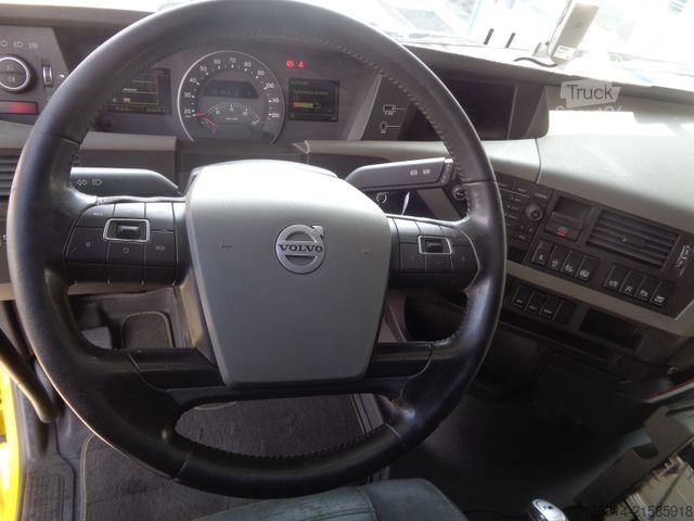 Standardni vlačilec VOLVO FH460 verstellbare Sattelkupplung 2x Tank