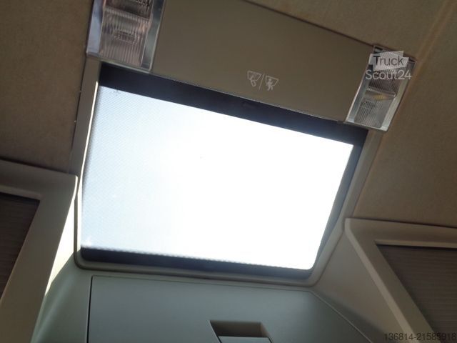 Standardni vlačilec VOLVO FH460 verstellbare Sattelkupplung 2x Tank