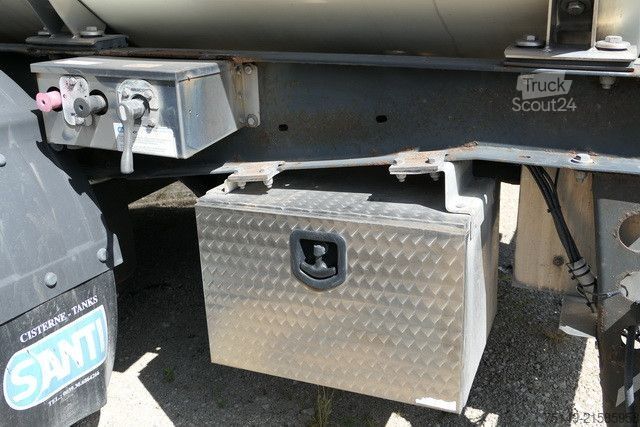 Tanker semitrailer MENCI SA 105, isoliert, 32m³, 4 Kammern, Alu-Felgen