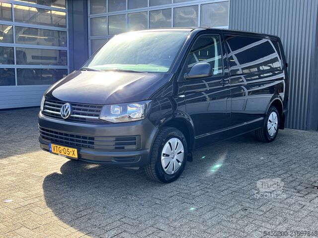 High-roof van Volkswagen Transporter 2.0 TDI L1H1 Airco Trekhaak 2200kg ...