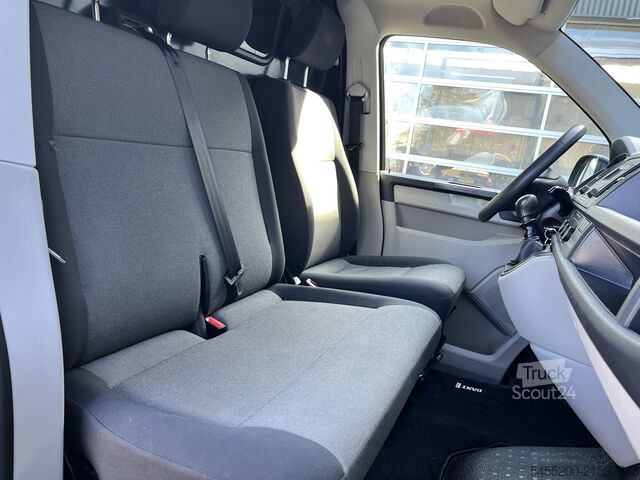 High-roof van Volkswagen Transporter 2.0 TDI L1H1 Airco Trekhaak 2200kg ...