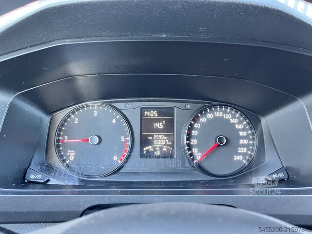 High-roof van Volkswagen Transporter 2.0 TDI L1H1 Airco Trekhaak 2200kg ...