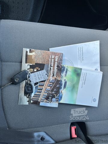 High-roof van Volkswagen Transporter 2.0 TDI L1H1 Airco Trekhaak 2200kg ...