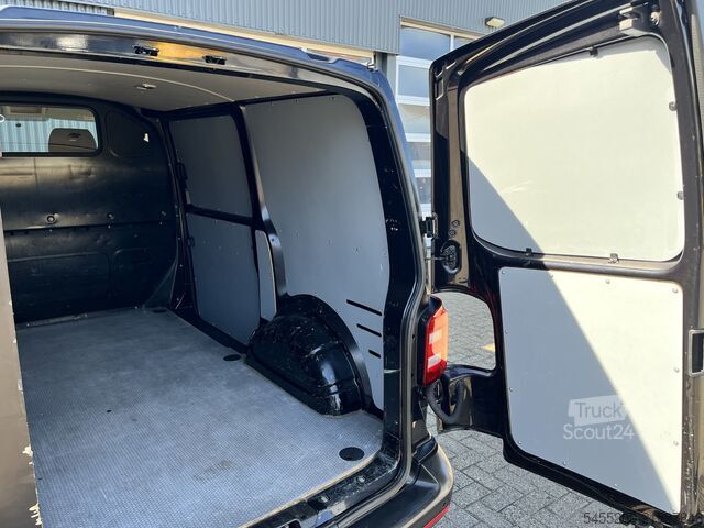 Augsta jumta universālis VW Transporter 2.0 TDI L1H1 Airco Trekhaak 2200kg ...
