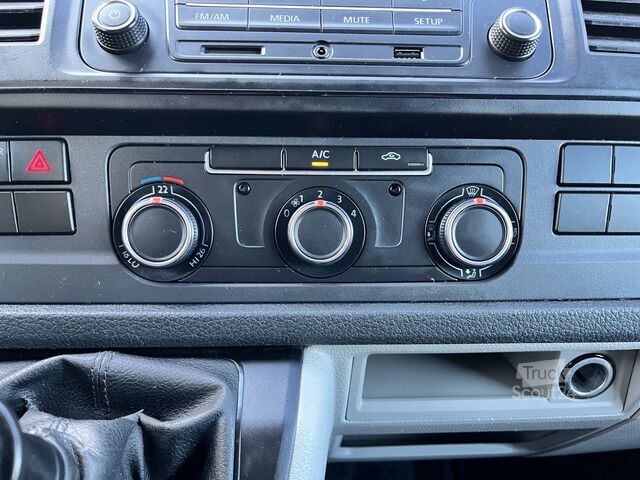 Augsta jumta universālis VW Transporter 2.0 TDI L1H1 Airco Trekhaak 2200kg ...