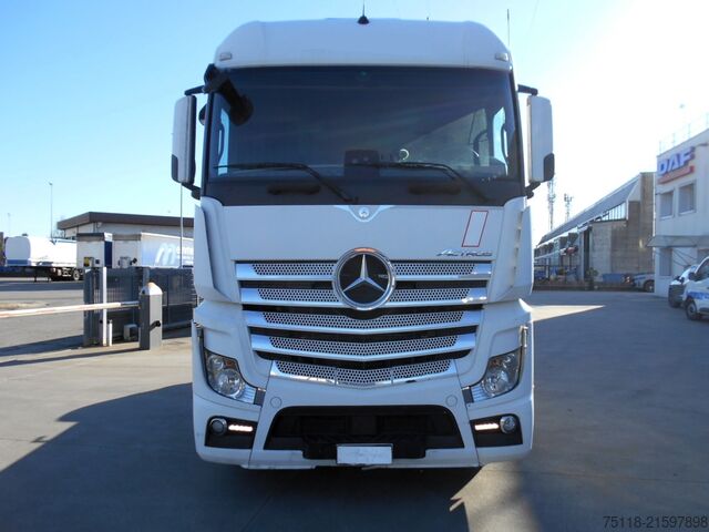 Standard tractor unit Mercedes-Benz Actros 1848