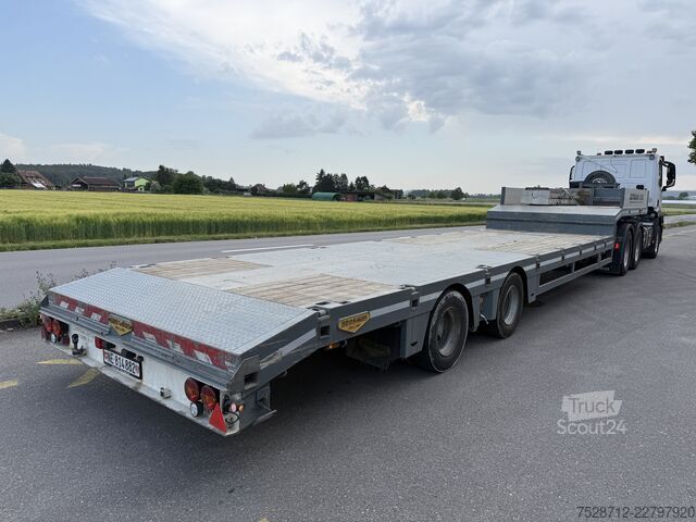Semi-remorque surbaissée pour le transport de machines de construction Broshuis 2 ABSD-38