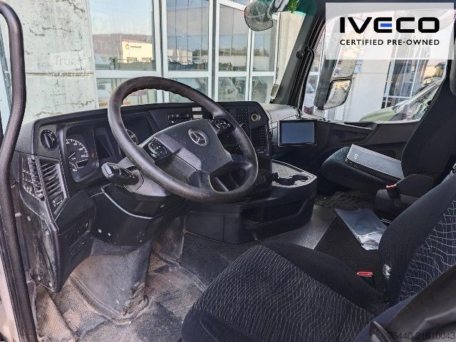 Standardní tahač Mercedes-Benz Kipphydraulik