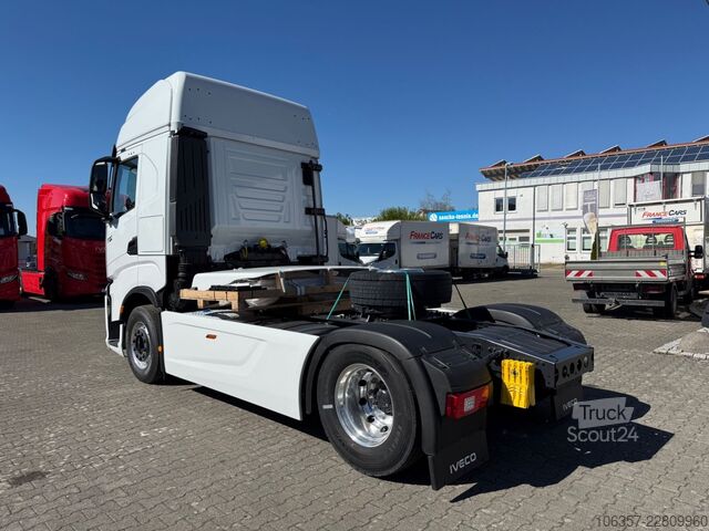 Tractor estándar IVECO S-WAY AS440S58 T/FP mit ADR Intarder